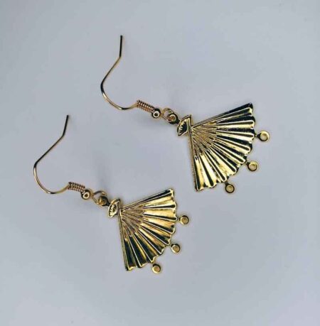 Fan Pleated Emblem Earrings