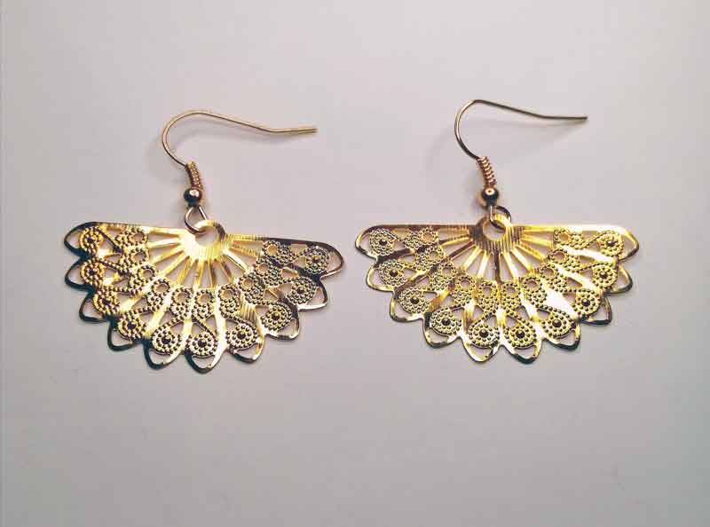 Half Spiral Fan Design Gold Earrings