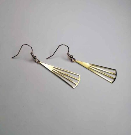 Long Fan slight flecked Drop Bar Earrings