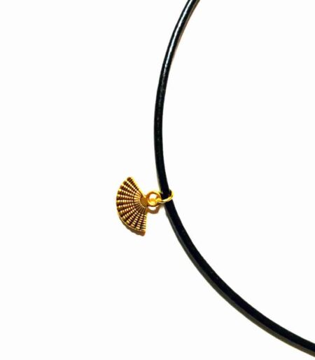 Miniature Fan Shell Necklace Gold